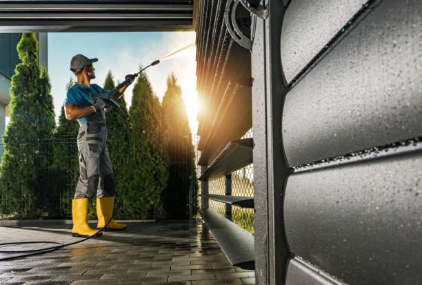 Best Roof Washing  in Baldwinville, MA